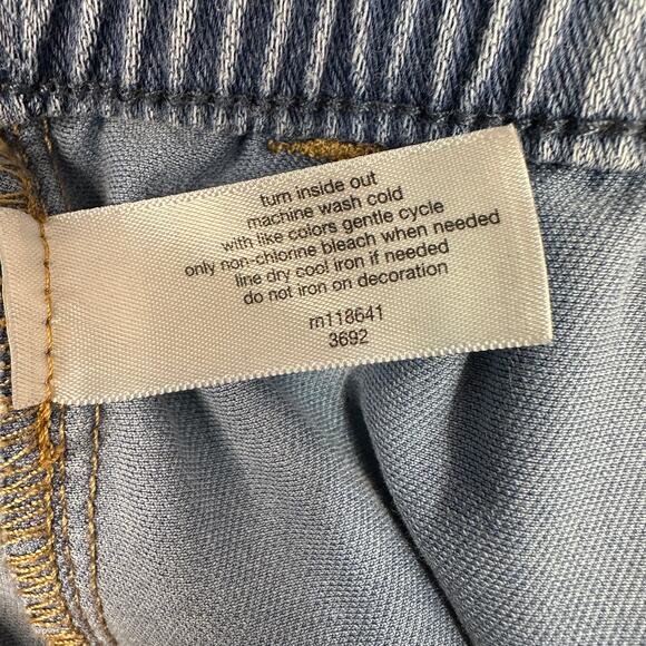 Lane Bryant Denim Short Sz 16 Blue Pull-On Stretch High Rise Plus Light Wash - Picture 10 of 12